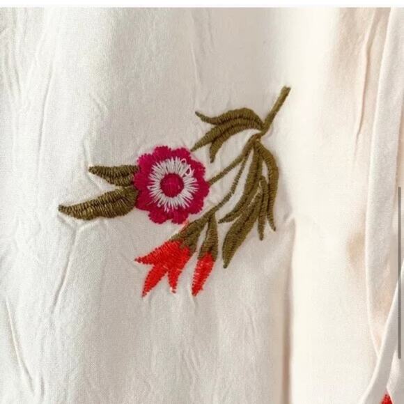 NWT Lovers & Friends Revolve Embroidered Shift Floral Dress Sleeveless Mini S - Picture 3 of 5